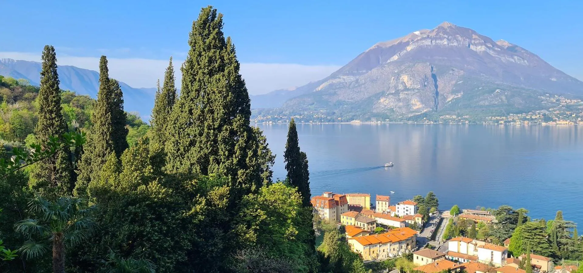 Perledo Villa Gli Ulivi - Ushuaia Apartment Lake & Garden View - Free Parking