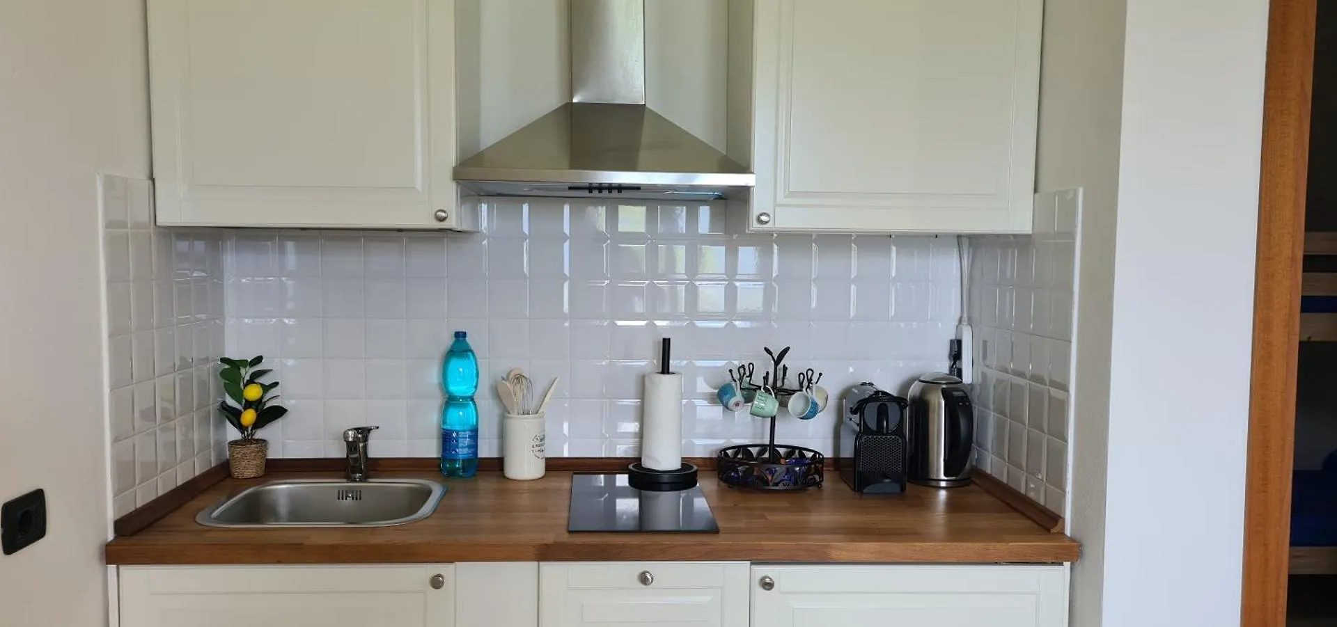 Perledo Villa Gli Ulivi - Ushuaia Apartment Lake & Garden View - Free Parking איטליה